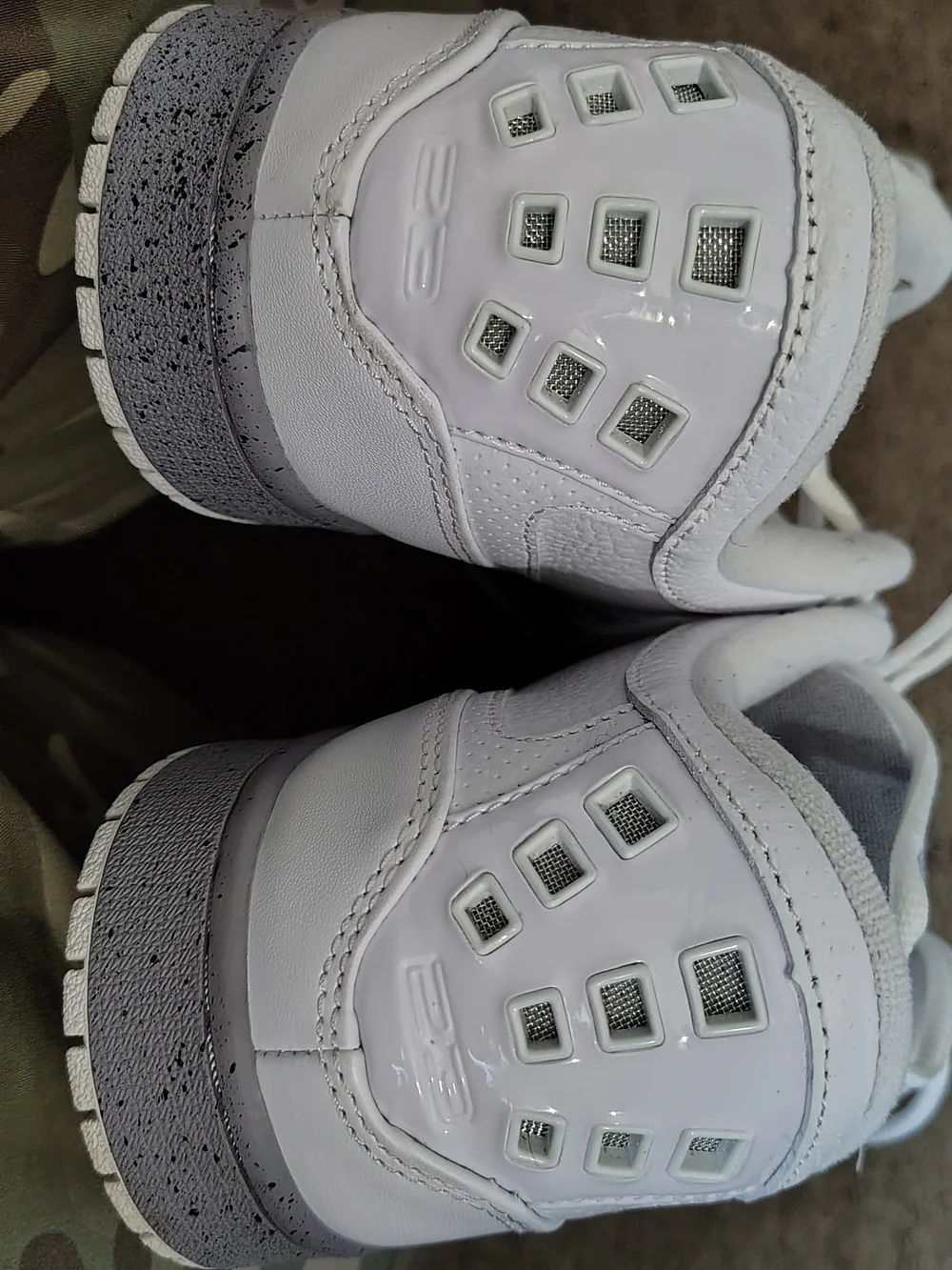 Jordan 1 Flight Low White Cement Men’s 11.5 White Grey 350610-107
